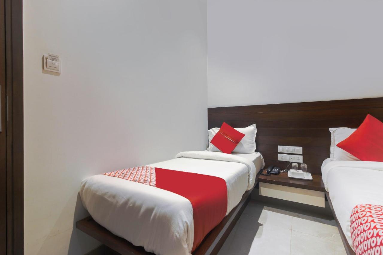 مومباي Hotel Flora Suites المظهر الخارجي الصورة
