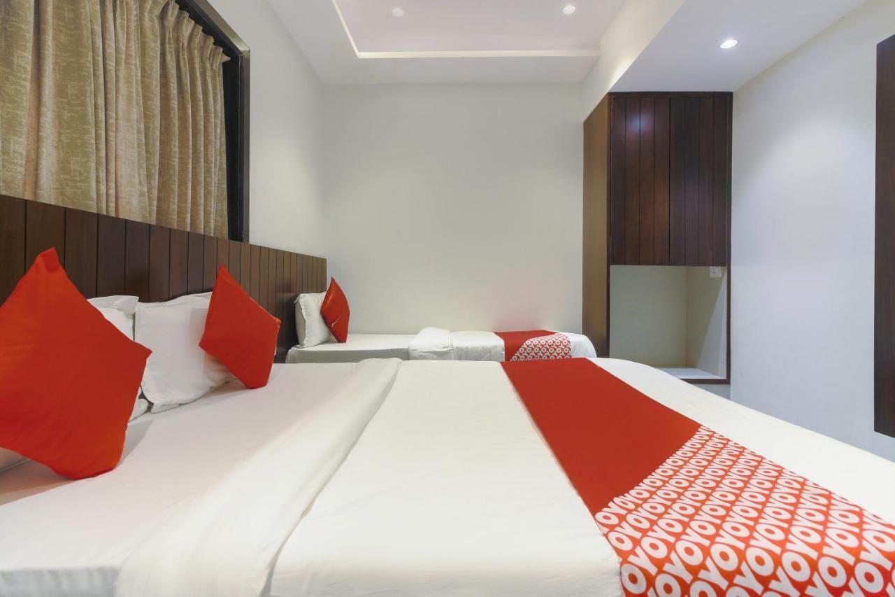 مومباي Hotel Flora Suites المظهر الخارجي الصورة