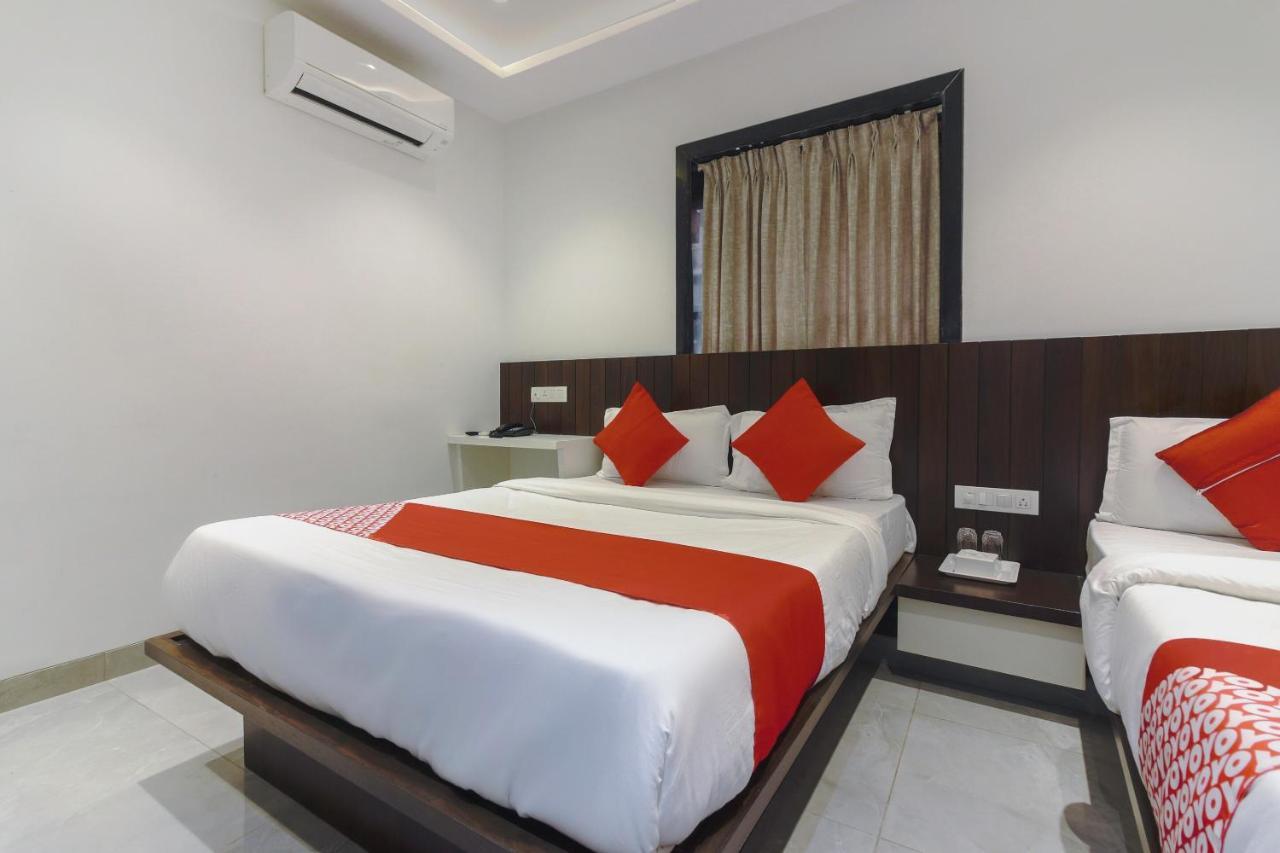 مومباي Hotel Flora Suites المظهر الخارجي الصورة