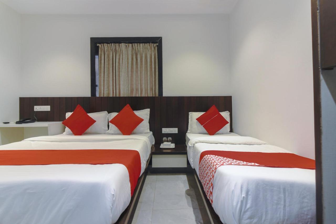 مومباي Hotel Flora Suites المظهر الخارجي الصورة