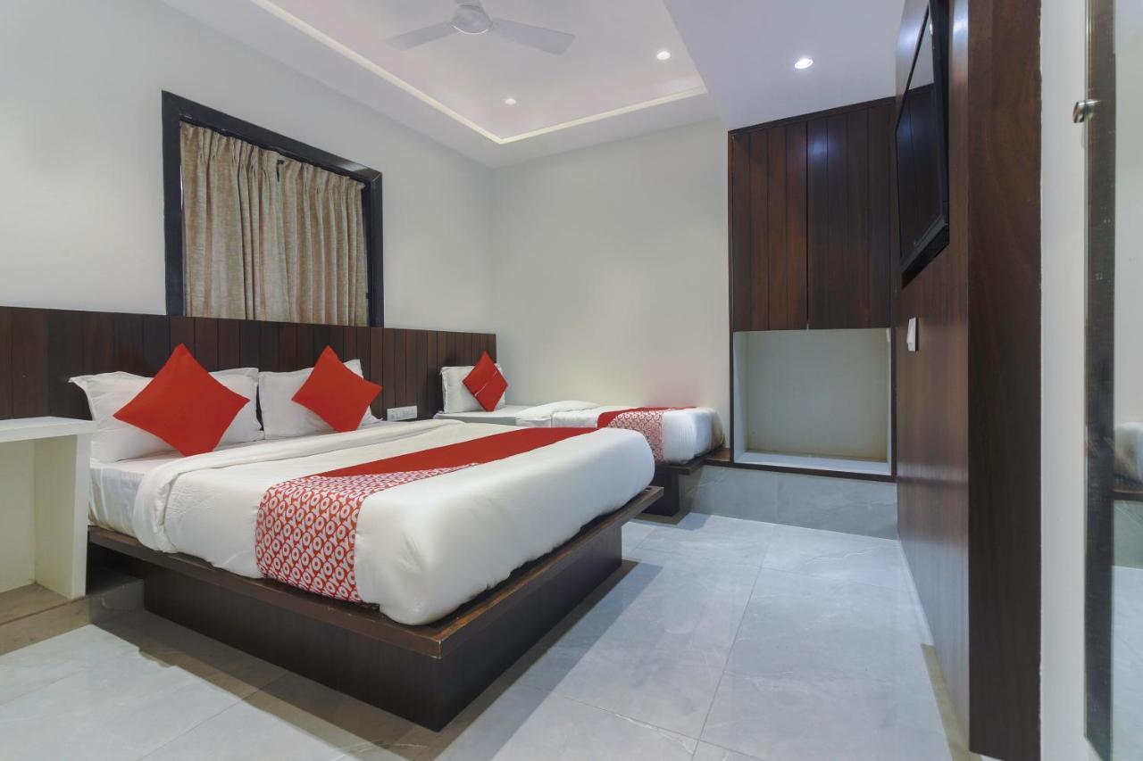 مومباي Hotel Flora Suites المظهر الخارجي الصورة
