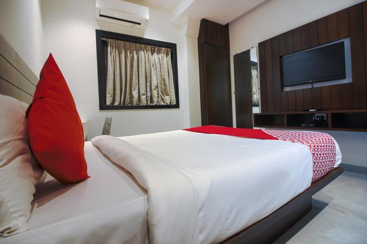 مومباي Hotel Flora Suites المظهر الخارجي الصورة